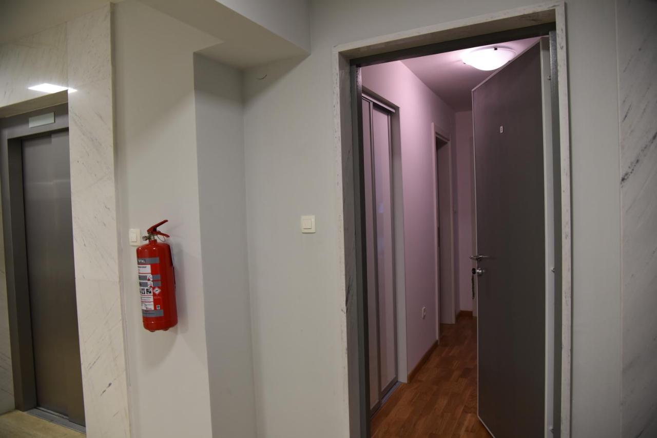 Apartment Lux Fontana Budva Exteriör bild