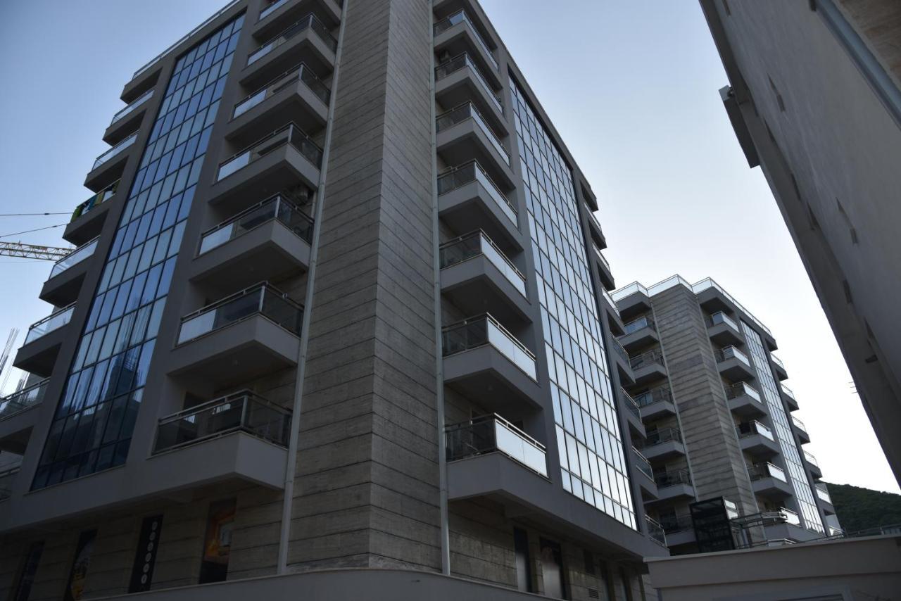 Apartment Lux Fontana Budva Exteriör bild
