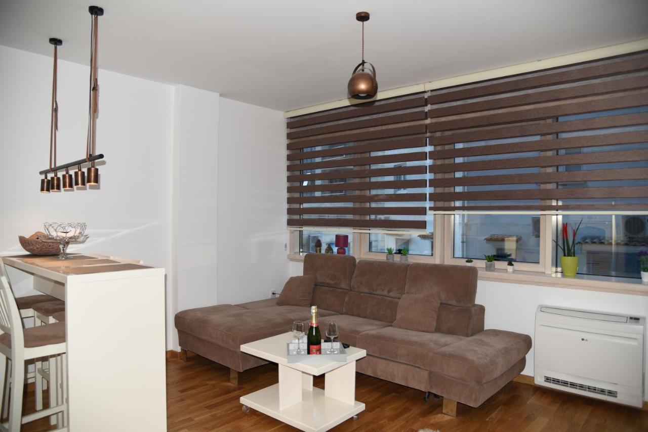 Apartment Lux Fontana Budva Exteriör bild
