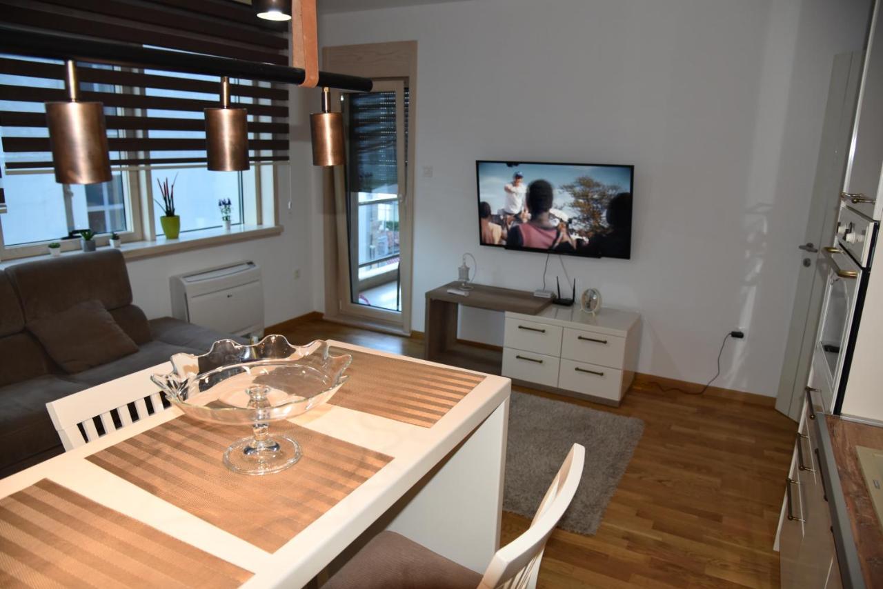 Apartment Lux Fontana Budva Exteriör bild